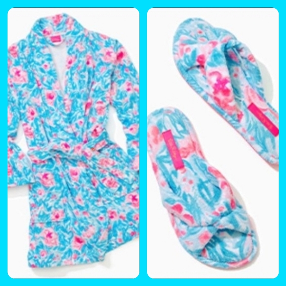 NWT Lilly Pulitzer Robe (one size) and Slippers (7/8)